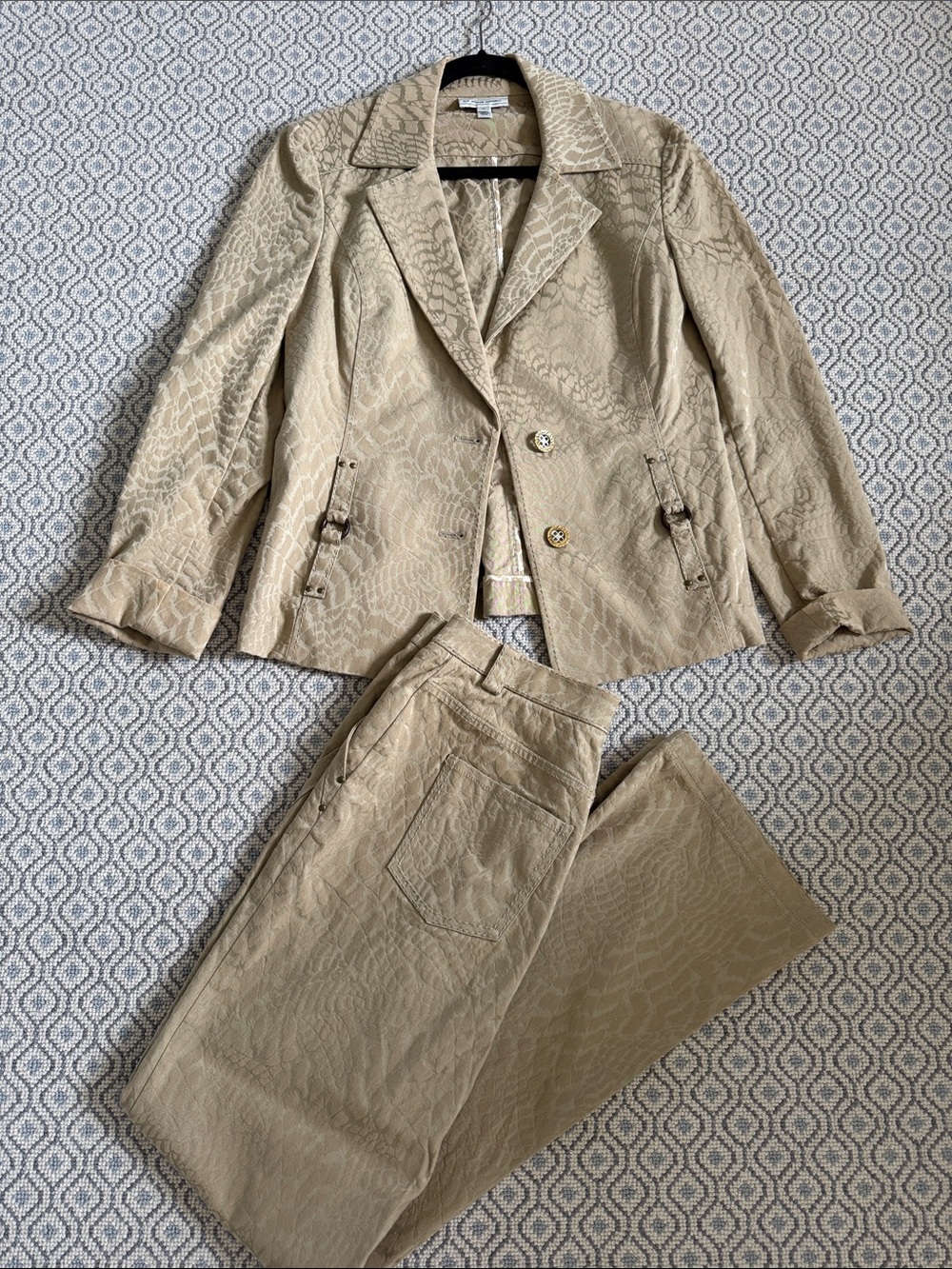 St John Sport - Textured Beige Two-Piece Jacket and Pants Set